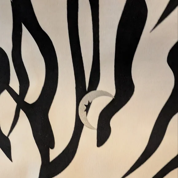 Zyia active womens zebra print highwaisted leggings with pockets size 6-8 - Picture 4 of 5